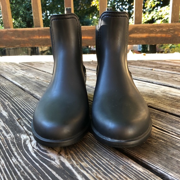 Lemon Jelly Rain Boots - Picture 2 of 5